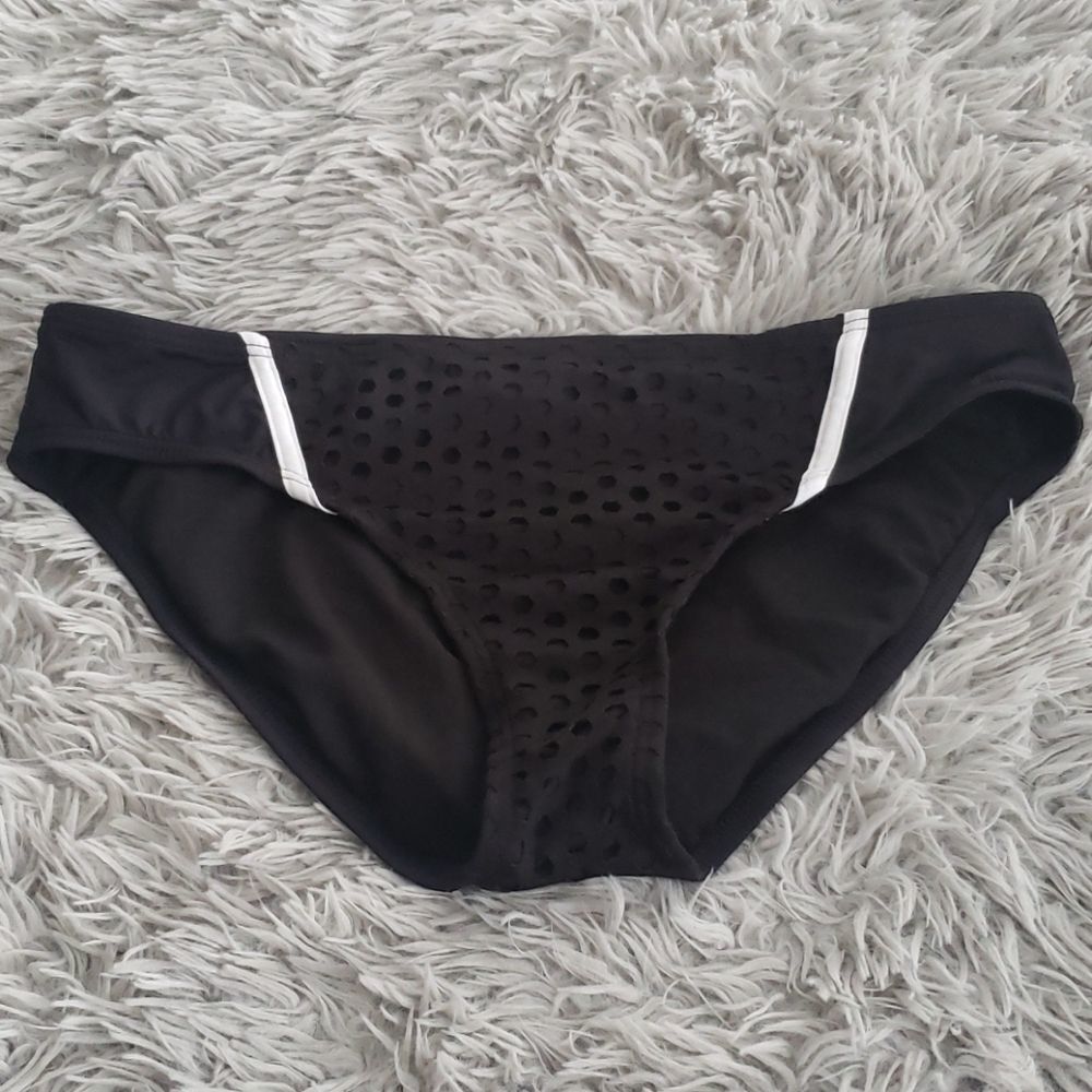 KENNETH COLE Laser Cut Bikini Bottoms